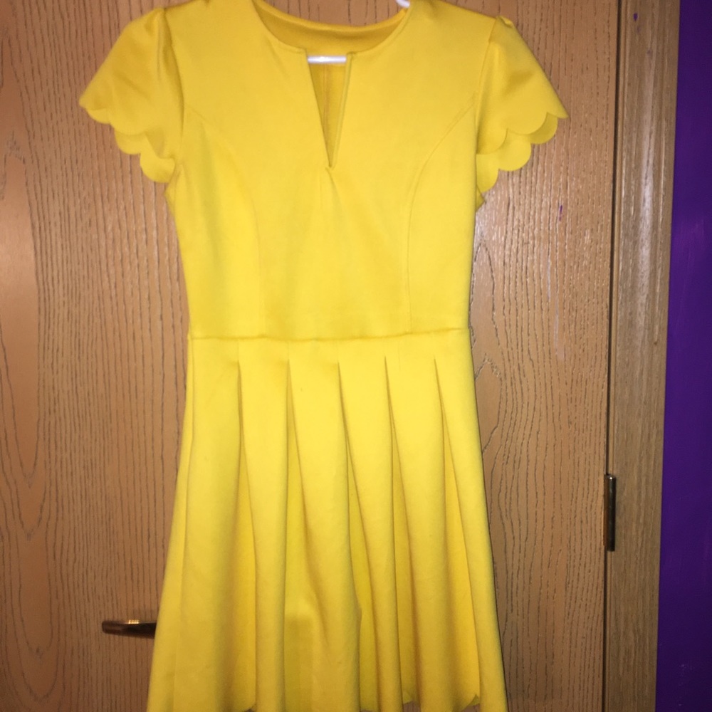Yellow summer midi dress
